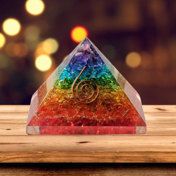 Crystal Orgone Pyramid for Balancing Energies - Protection and Harmony - Picture 2 of 4